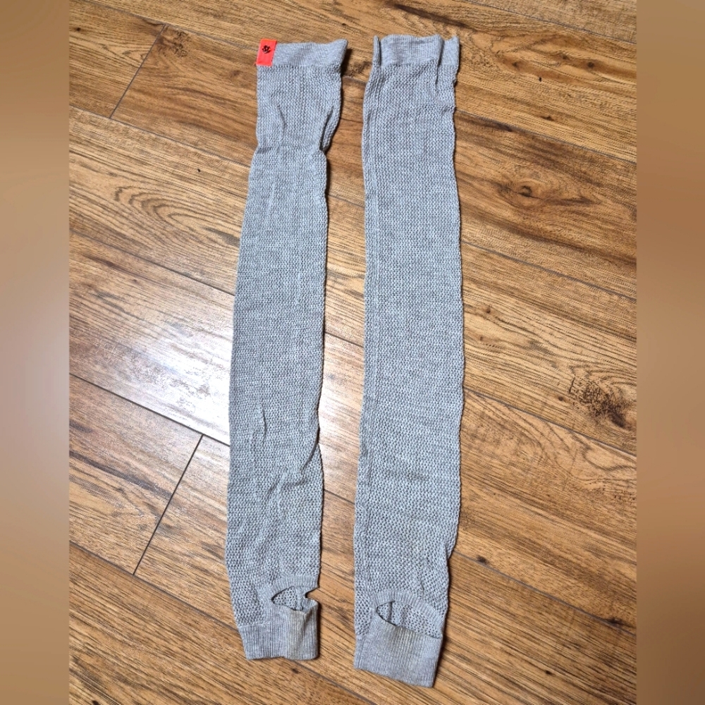 Lululemon Leg Warmers grey knit lightweight
